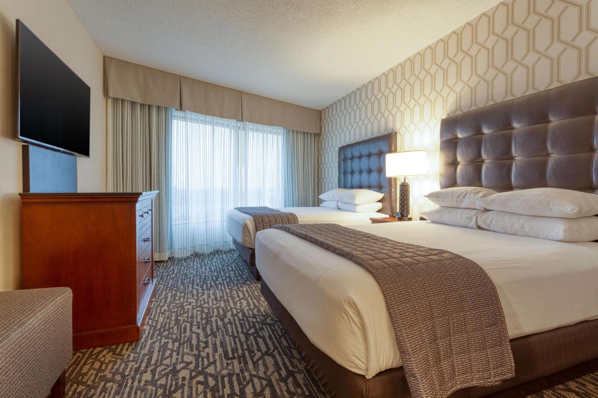 Drury Plaza Hotel St. Louis Chesterfield Exterior photo